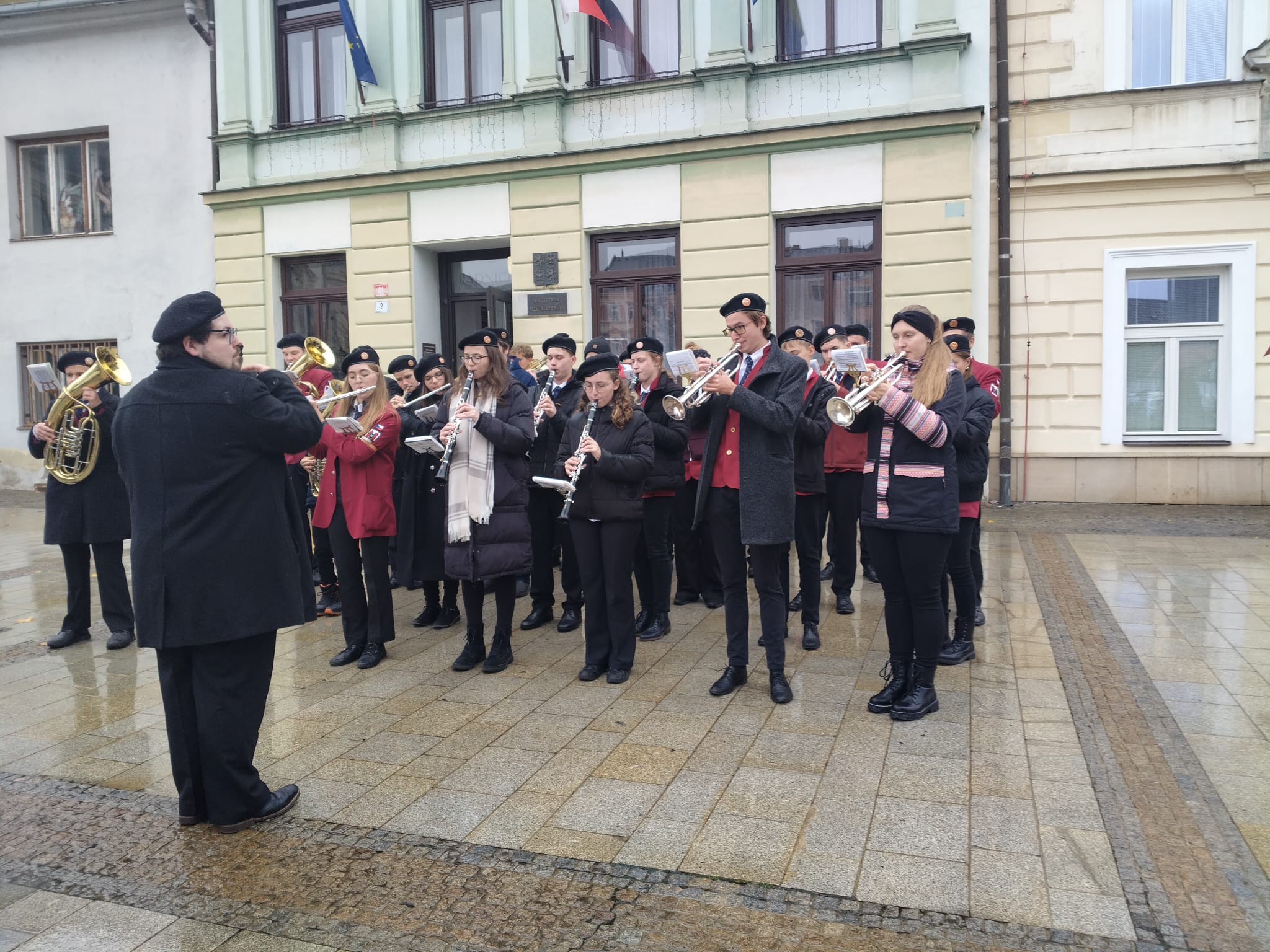 PHOTO-2025-10-29-10-33-34-2